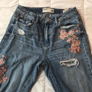 GARAGE SIZE 9 JEANS